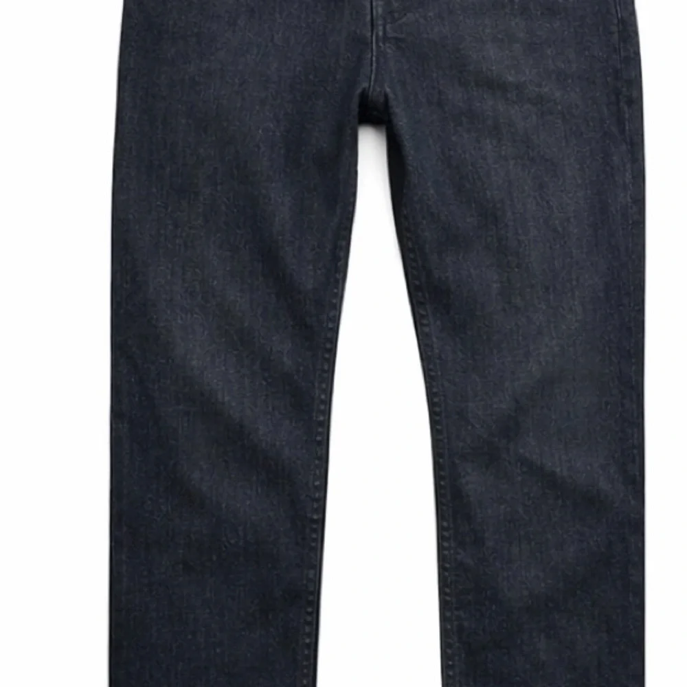Men’s Hudson Blake Slim Straight jeans in a versatile dark wash.